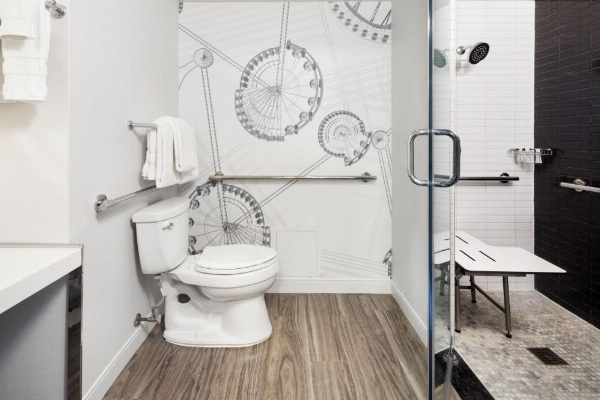 Le Meridien Chicago - Oakbrook Center image 16