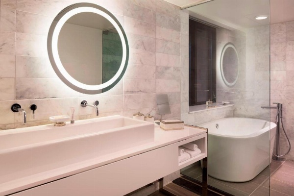 Le Meridien Chicago - Oakbrook Center image 23