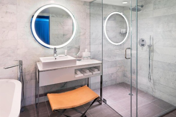 Le Meridien Chicago - Oakbrook Center image 26