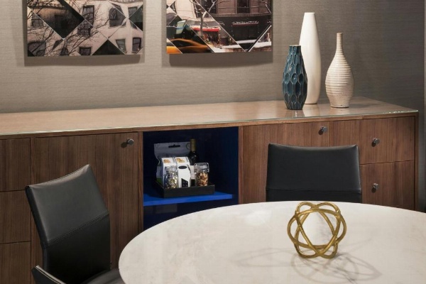 Le Meridien Chicago - Oakbrook Center image 9